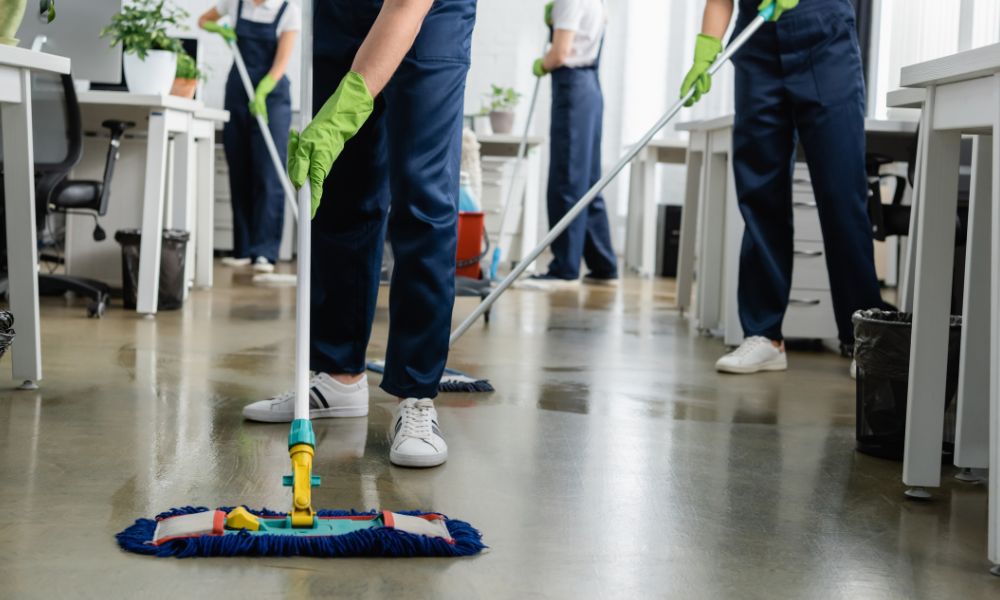 5 Signs Your Business Needs a Cleaning Service